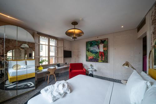 room detail thumbnail 0