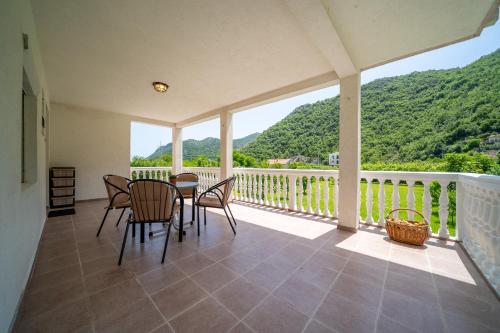 Balkons/terase, House Gorica in Godinje