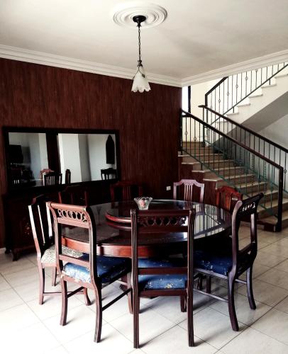 Cơ sở vật chất, Dynasty Suite in Ghobeiry
