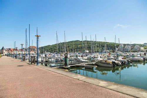 Port-Guillaume, résidence de vacances avec mer & piscine