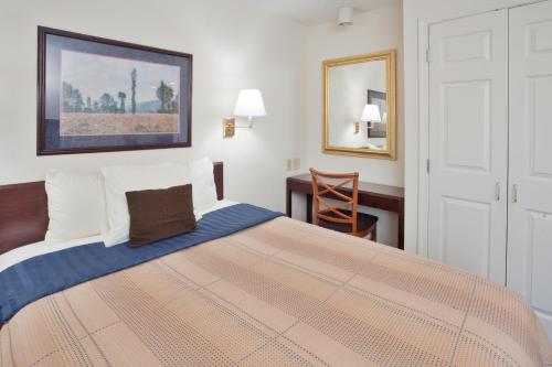 1 queen bed