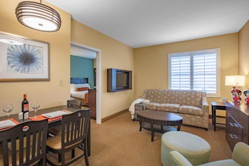 Staysky Suites I-Drive Orlando