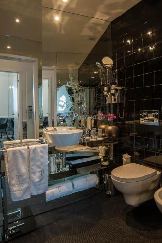 Teatro Boutique Rooms & Suites - image 13