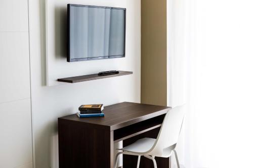 Large Single Room