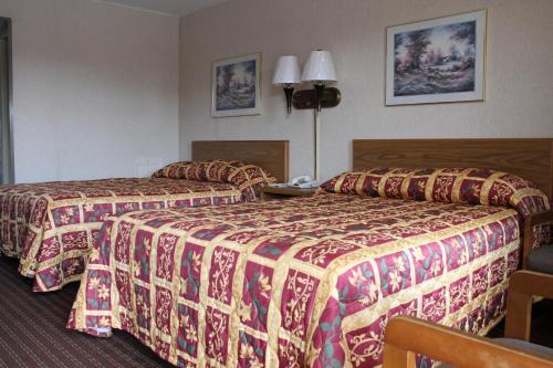 Budget Host Inn Bristol - image 13