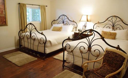 Queen Studio Suite with Two Queen Beds