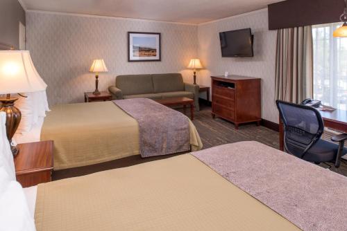 Best Western Plus Black Oak