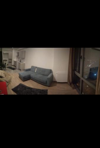  22.Floor SEA AND CITY VIEW APARTMENT WITH POOL metro 5 min in Istanbul