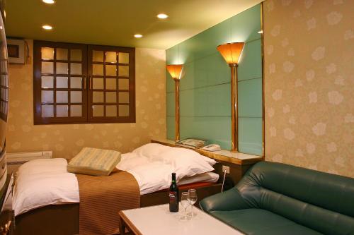 Hotel Chapel Story Sakai – Sakai, MT