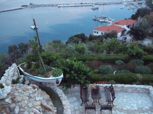 爱琴海海浪-灯塔酒店 爱琴海海浪-灯塔酒店