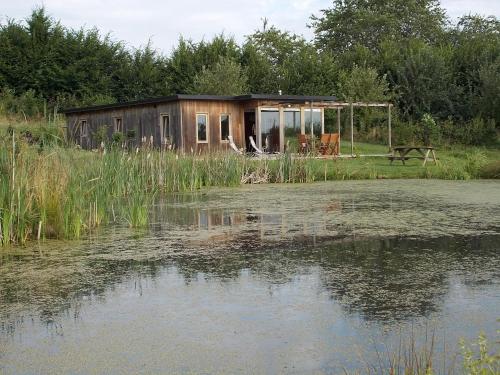  Koi Paradise in 5650 Castillon