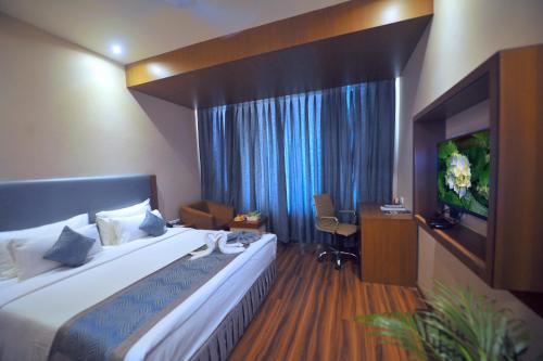 Pipul Padmaja Premium Hotel