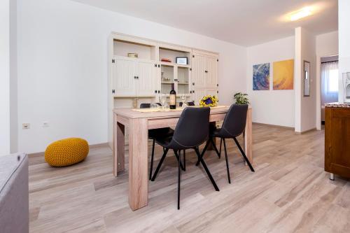 Two-Bedroom Apartment image 3