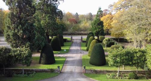 Great Fosters - Near Windsor