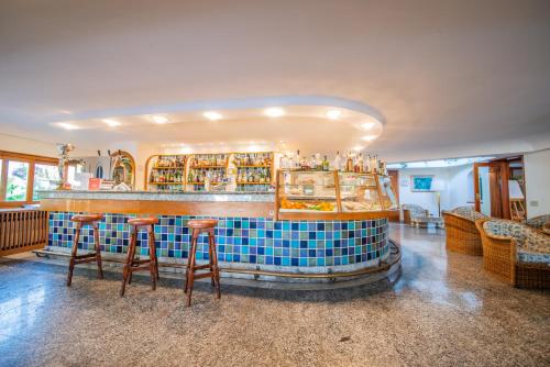Hotel Continental Ischia - image 10
