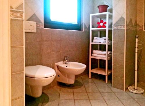 Double Room with Private Bathroom image 8