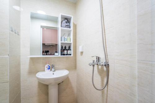 【路客】鄭州市惠濟區·惠濟萬達·路客精品公寓·00179430