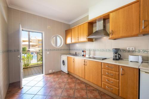 Kitchen, Jardins Vale de Parra in Guia