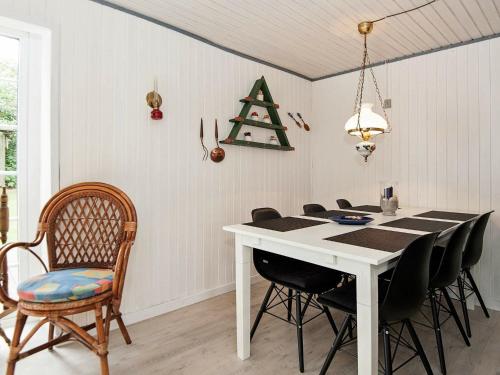 4 person holiday home in Hejls