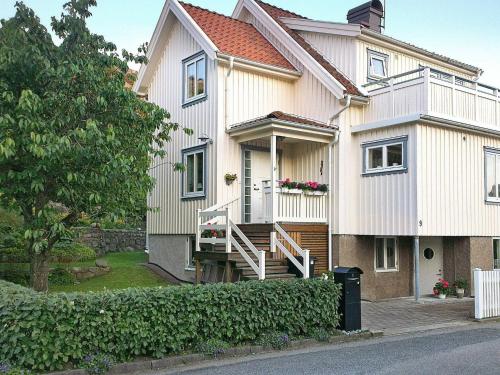 4 person holiday home in Sk rhamn - Skärhamn