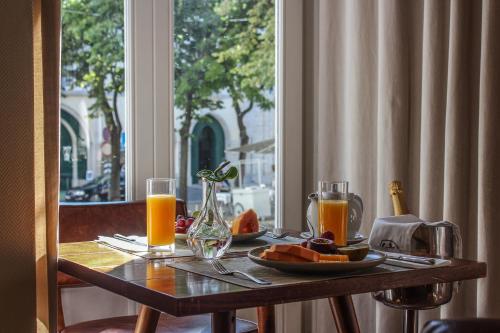 Lisboa Carmo Hotel - image 14