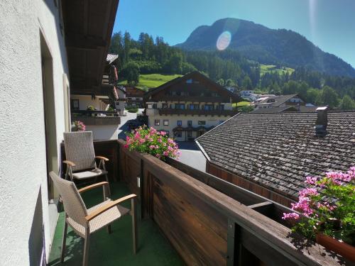 陽台/露台, Pension Jagerhof - Sommercard Inkl - 5 Min zum Hochzeiger in 耶爾岑斯