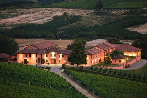 Hotel di Charme & Restaurant 21.9, Piobesi dʼAlba bei Priocca