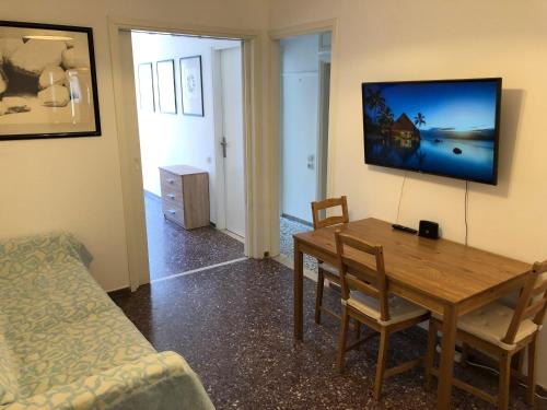 Metaxourgio spacious two bedroom apartment