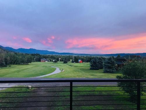 Canyon Pines Retreat