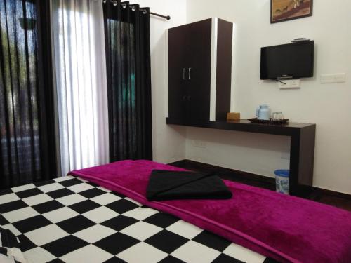 GREEN CASA OOTY(FAMILIES ONLY)