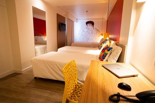 Family Room with One Double Bed and Two Single Beds image 4