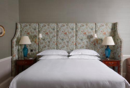 216271489 Cliveden House - an Iconic Luxury Hotel