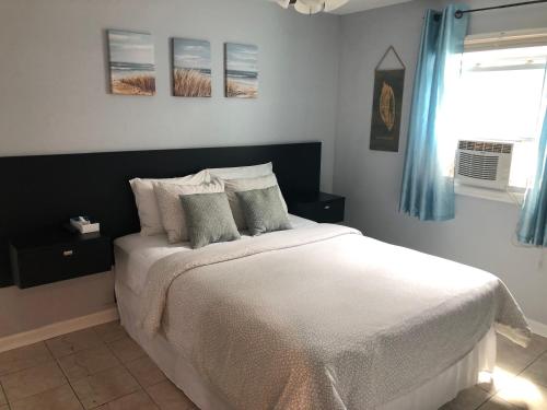 Boardwalk Beach Inn - image 8