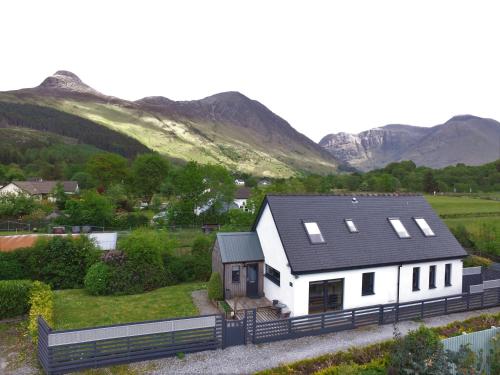 Hawthorn Cottage - Glencoe