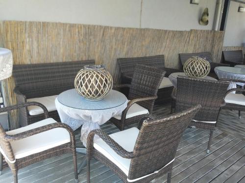 Alexander Hotel - image 13