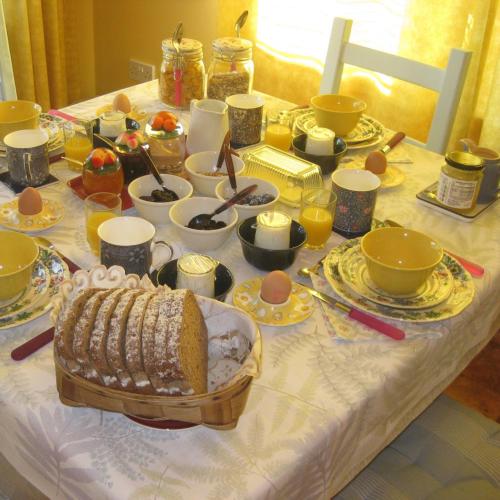 Їжа та напої, Sunflower Bed & Breakfast in Форрс