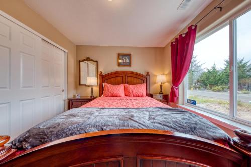 The Captain's Quarters - image 9