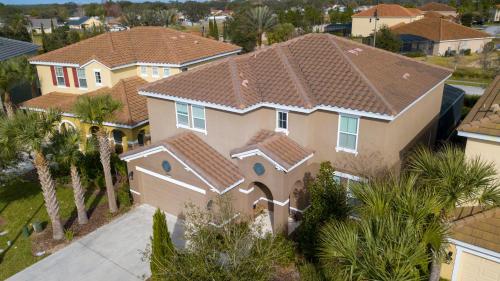 Lovely home 15 min to Disney at Solterra Resort in Davenport, USA