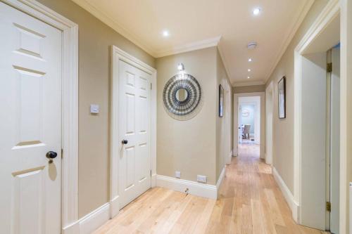 ALTIDO Luxury Main Door Apart with Garden in City Centre