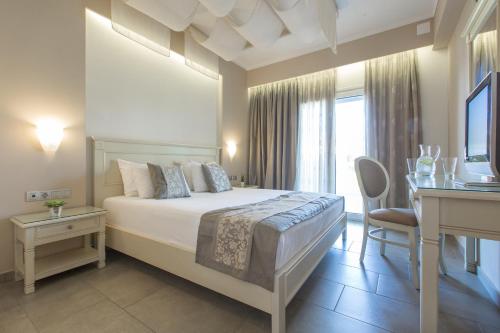 Ionion Beach Apartment Hotel & Spa