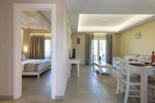 Ionion Beach Apartment Hotel & Spa