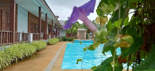 Khum Laanta Resort - SHA Extra Plus