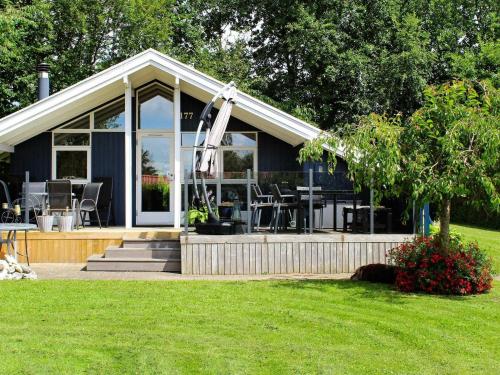 8 person holiday home in Juelsminde