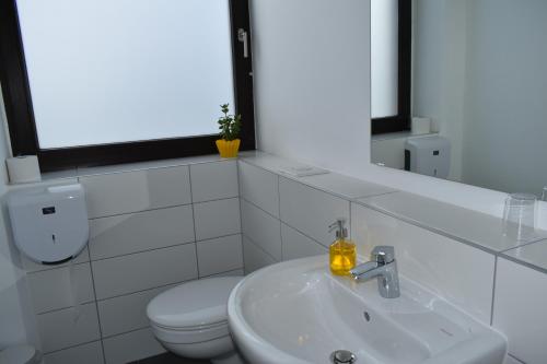 Motel Schönefeld - image 5