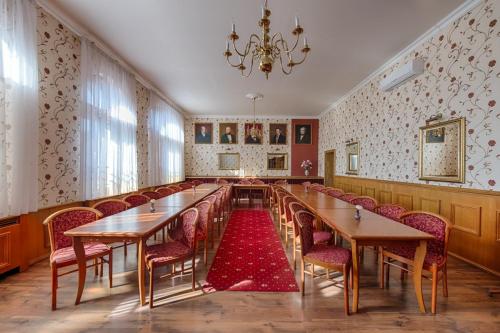 Hotel Zlatý Orel - image 3