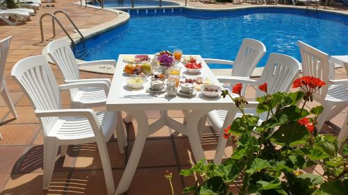 Hotel Mireia - image 9