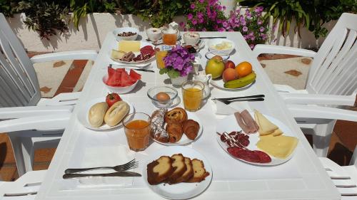 Hotel Mireia - image 7