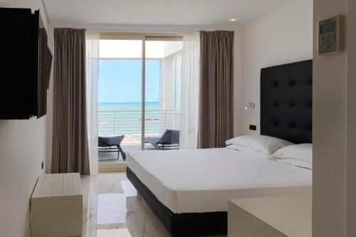Deluxe Double Room with Sea View room in Hotel Villa Corallo