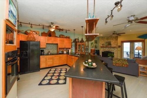 Avenue Townhouse #54577 Townhouse - image 3