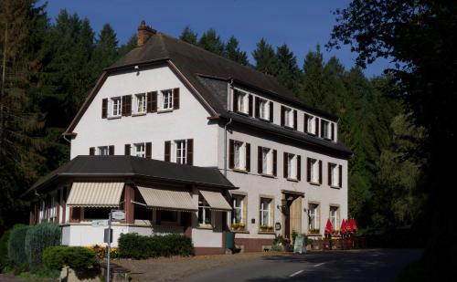 B&B Heffingen - Hostellerie de la Vallée - Bed and Breakfast Heffingen